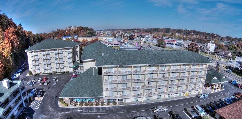 Comfort Inn & Suites At Dollywood Lane Піджен-Фордж Екстер'єр фото